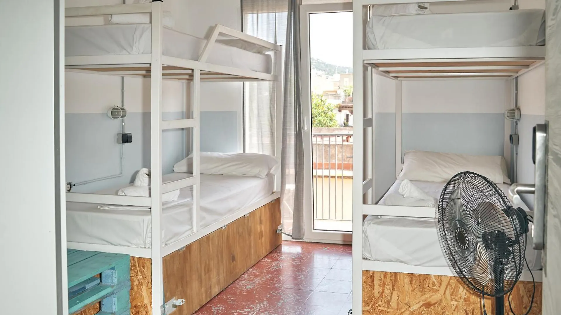 Hostal Lagom Apartments New, 5 Min Walk From The Sea Lloret de Mar