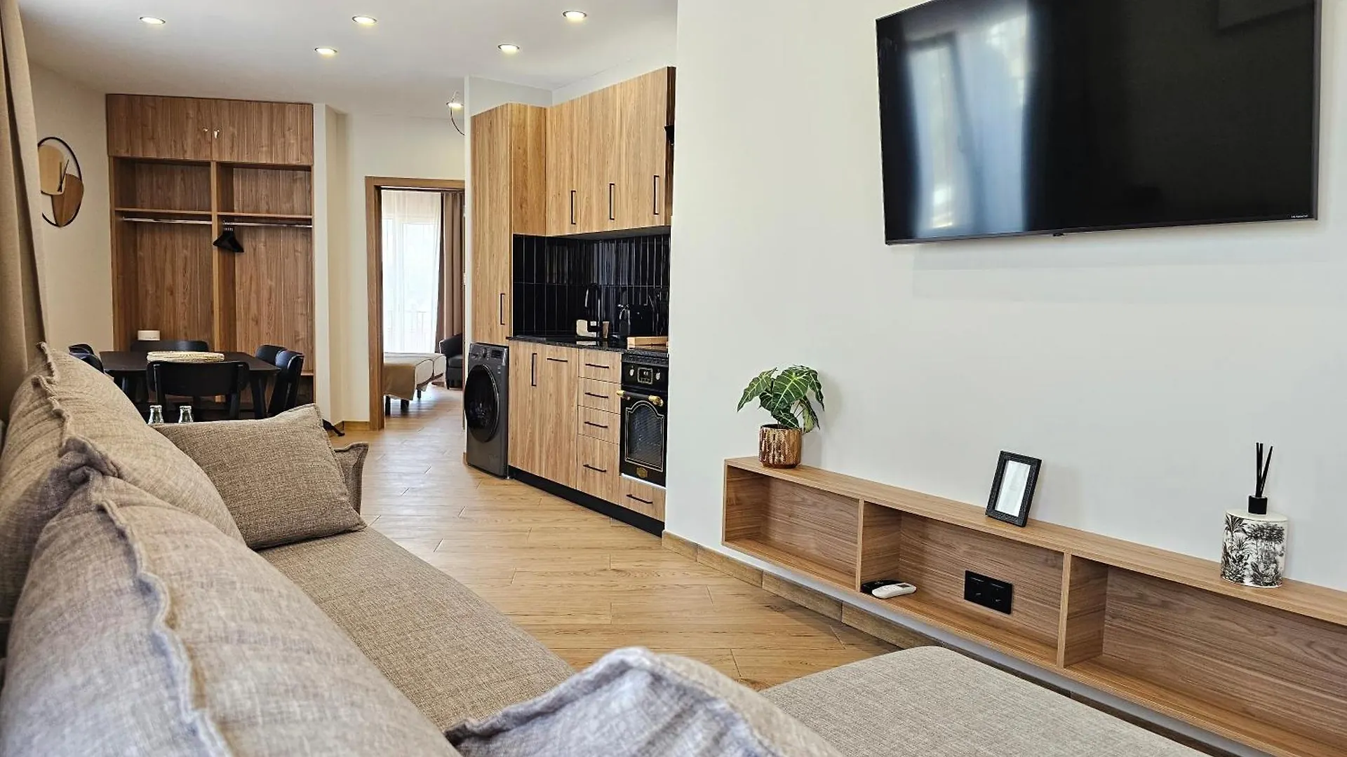 Hostal Lagom Apartments New, 5 Min Walk From The Sea Lloret de Mar