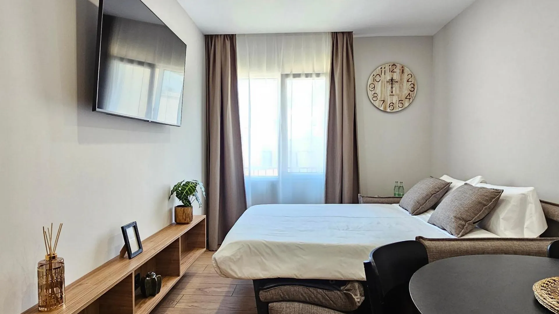 Lagom Apartments New, 5 Min Walk From The Sea Lloret de Mar 0*,  España