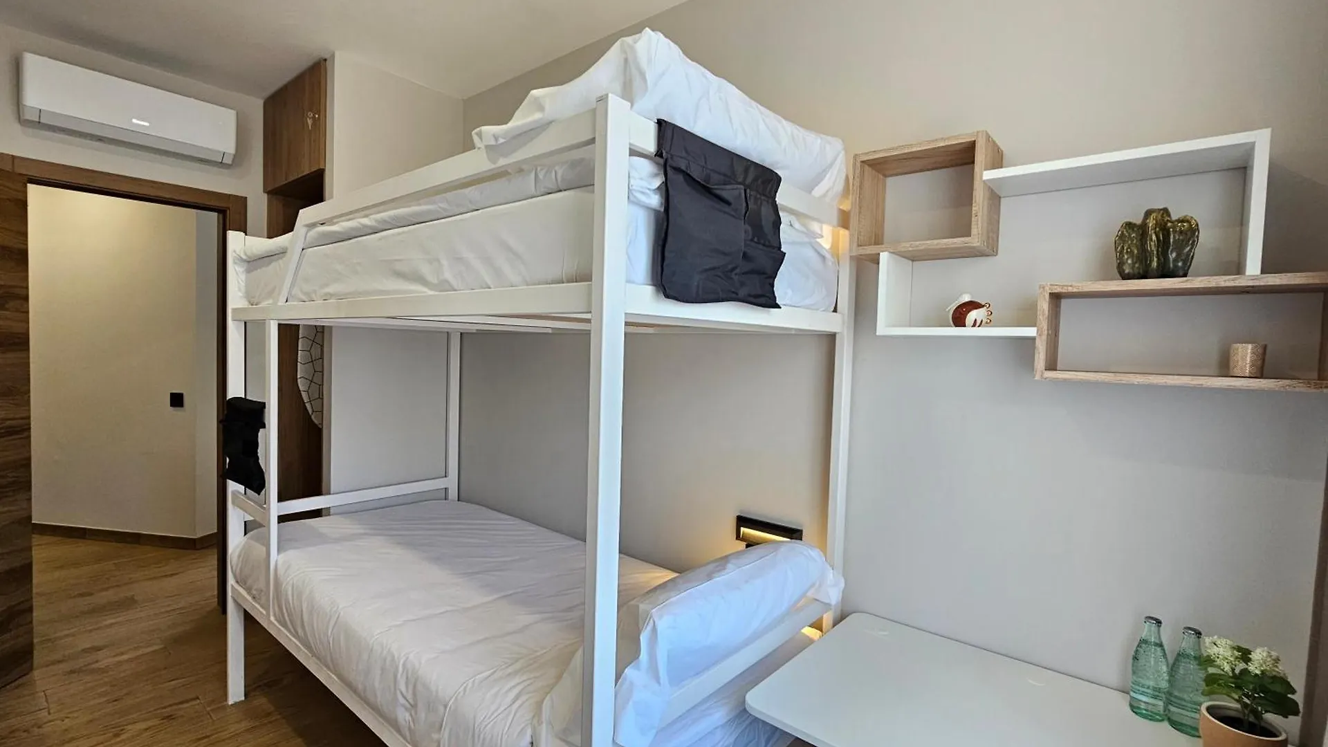 Lagom Apartments New, 5 Min Walk From The Sea Lloret de Mar Hostal