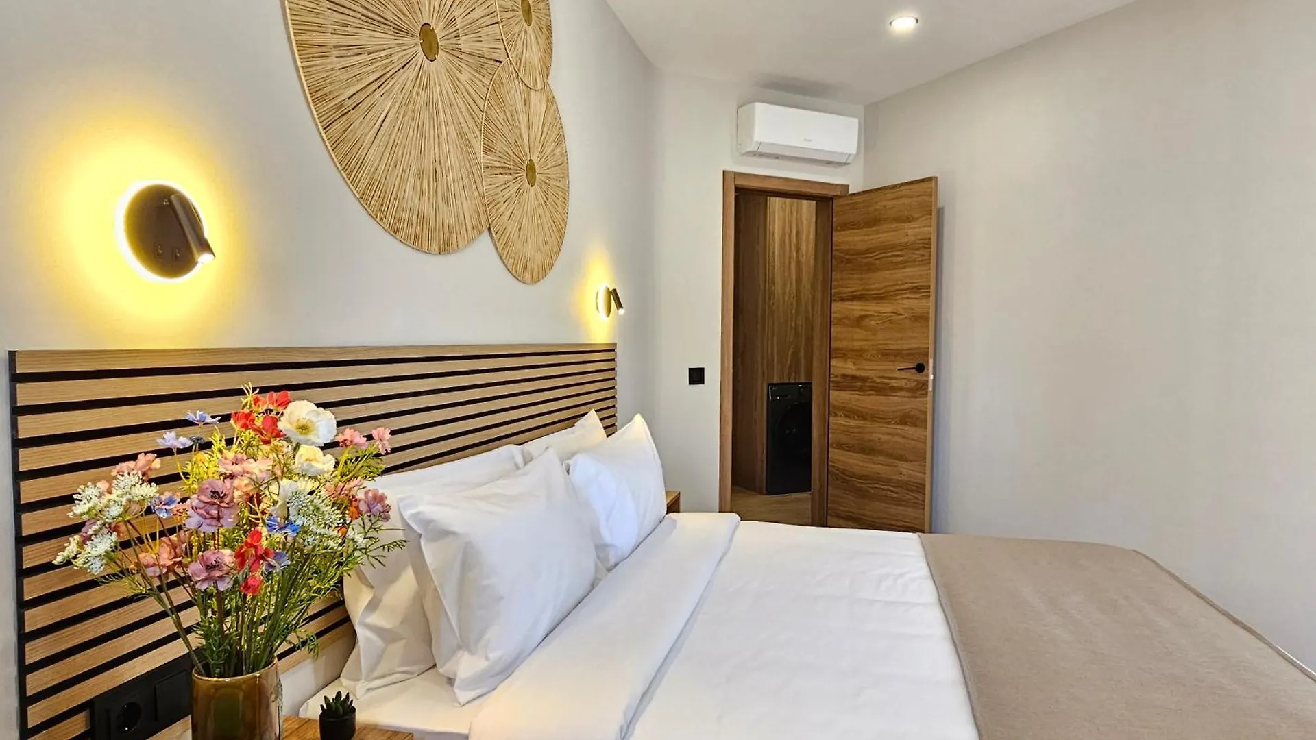 Lagom Apartments New, 5 Min Walk From The Sea 滨海略雷特 旅馆